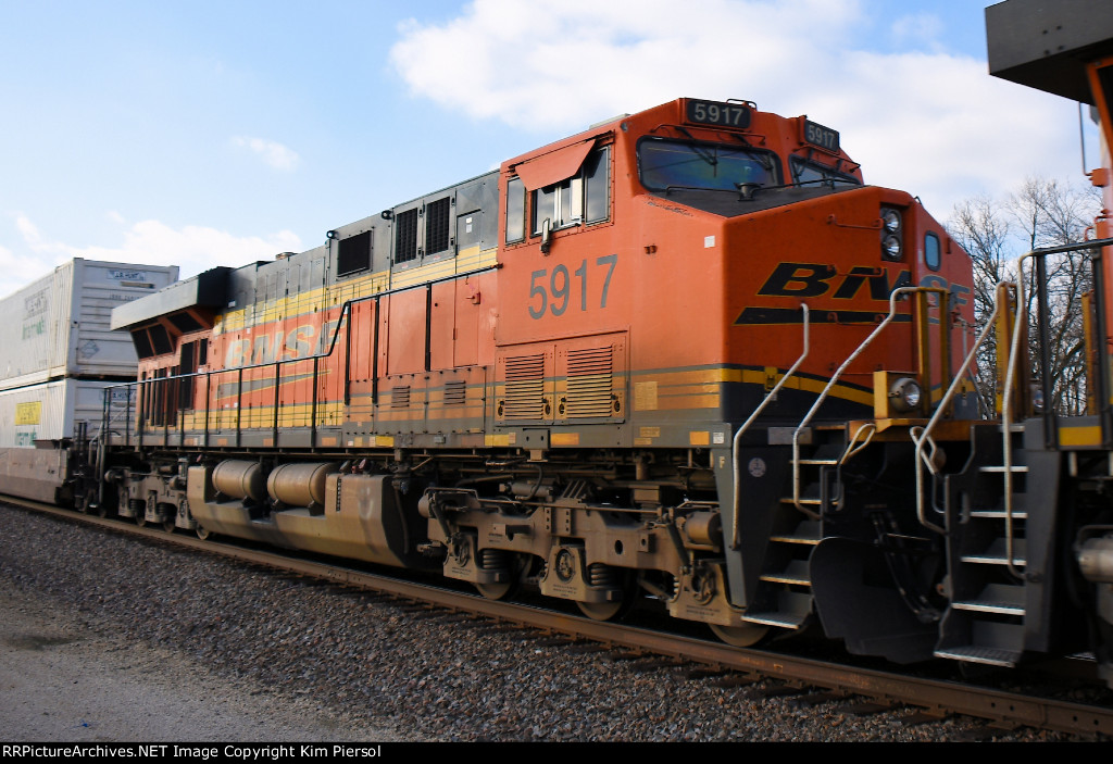 BNSF 5917